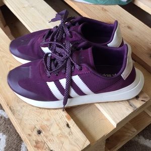 Adidas flashbacks runner red